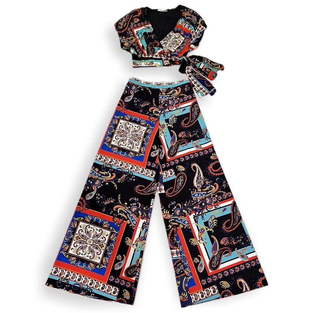 Alice Olivia Royalty Paisley Print V Neck Tie on Side Blouse and Athena Pant Set